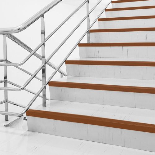 Perfil Antideslizante L Para Escaleras Pvc - Tabaco - 4.5X100 cm