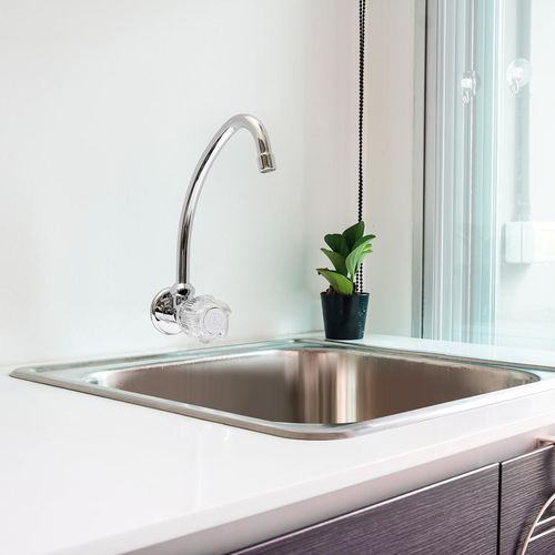 Llave Trebol De 1/2' P/Cocina A La Pared Dalia